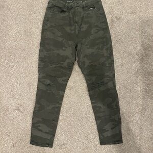 AEO- curvy super hi-rise jegging